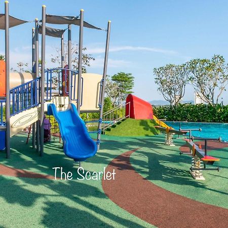 Apartamento The Scarlet @ Sunway Gandaria Kampong Sungai Ramal Dalam Exterior foto